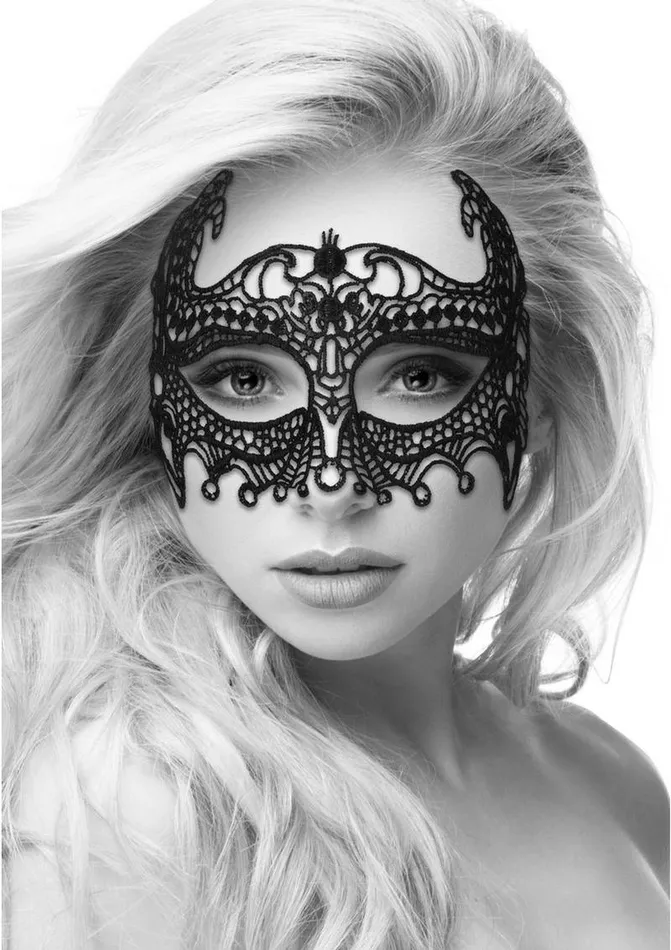 Couples Ouch Ouch Lace EyeMask Empress